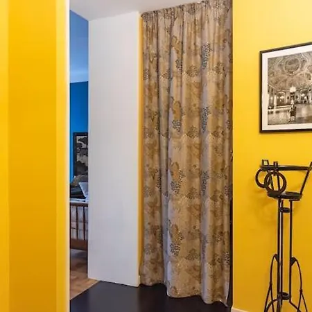 Apartman Eustachi Al 20 *